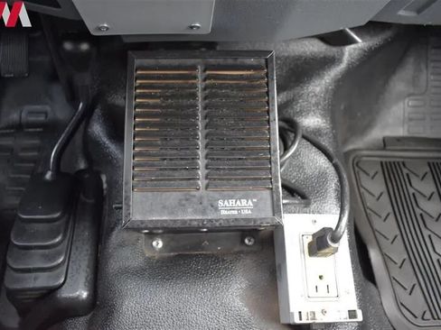 Used 2016 Ford F550 4x4 Regular Cab Super Duty image 18