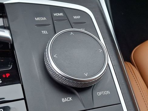 Used 2023 BMW 330i xDrive Sedan w/ Premium Package image 25