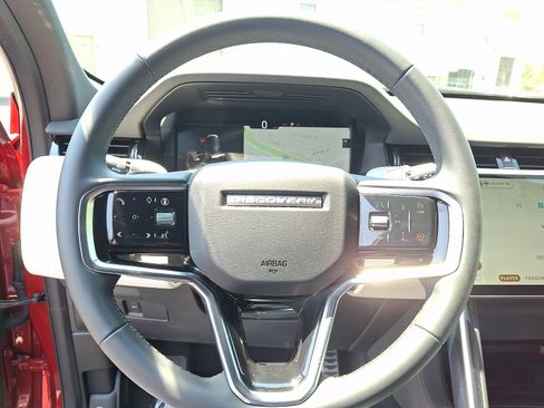 Used 2025 Land Rover Discovery Sport Dynamic SE AWD/4WD image 19