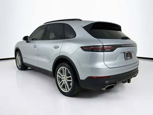 Certified 2023 Porsche Cayenne AWD/4WD image 3