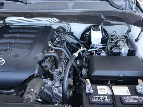 Used 2016 Toyota Sequoia Platinum AWD/4WD image 43
