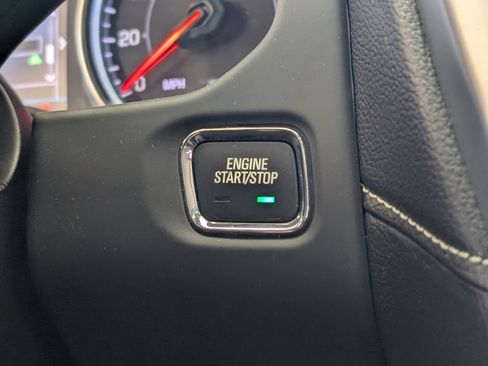 Used 2023 GMC Acadia SLE FWD image 33