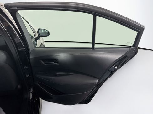 Used 2025 Toyota Corolla LE FWD image 28