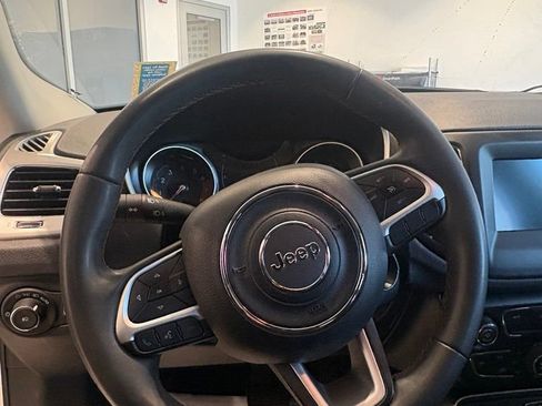 Used 2021 Jeep Compass Latitude AWD/4WD image 17