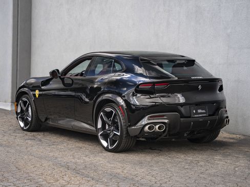 Used 2025 Ferrari Purosangue AWD/4WD image 3