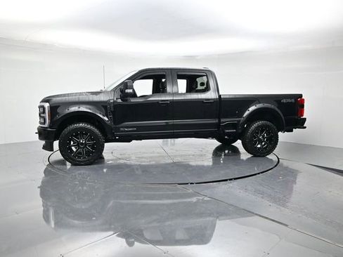 New 2025 Ford F250 XLT w/ Black Appearance Package image 7