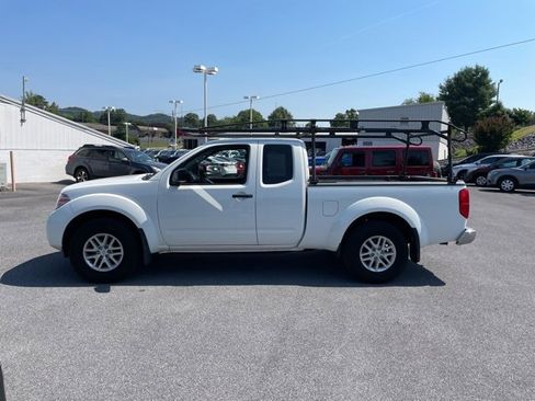 Used 2018 Nissan Frontier SV w/ Value Truck Package image 5