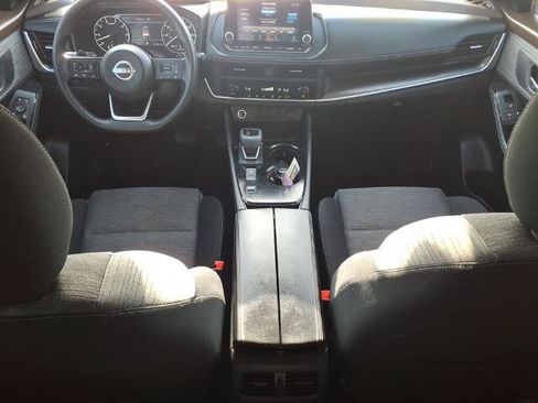 Certified 2023 Nissan Rogue SV FWD image 10