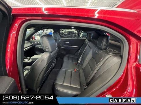 Used 2024 Cadillac XT4 Premium Luxury image 9