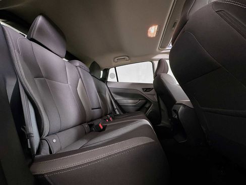 Certified 2025 Subaru Crosstrek 2.0i Premium image 24