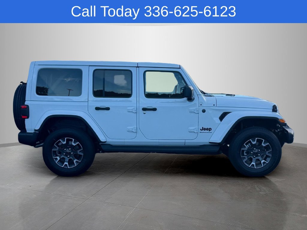 New 2027 Jeep Wrangler Unlimited Sahara AWD/4WD image 6