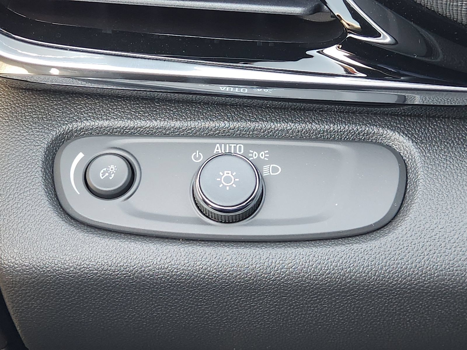 New 2026 Buick Envista Sport Touring w/ Convenience I Package FWD image 26