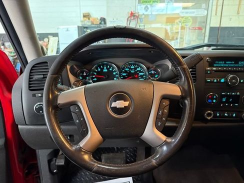 Used 2011 Chevrolet Silverado 1500 LT w/ All-Star Edition AWD/4WD image 14
