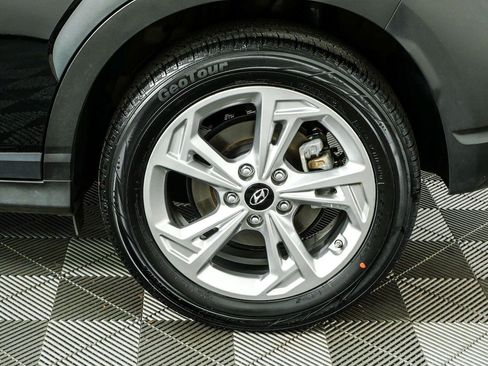 Used 2023 Hyundai Kona SEL AWD/4WD image 35