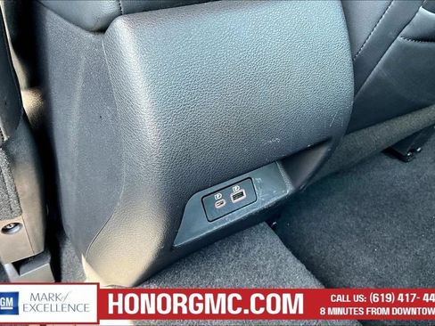 Used 2024 Nissan Altima 2.5 SR FWD image 11