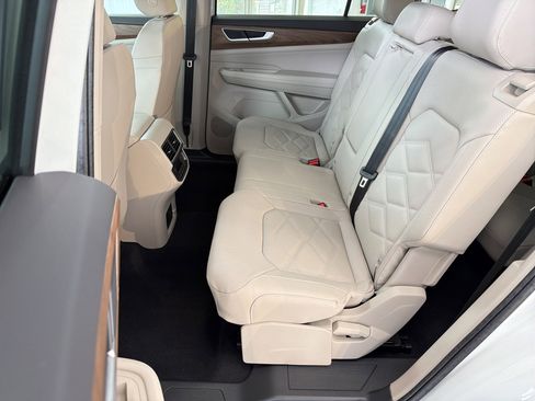 New 2026 Volkswagen Atlas SE FWD image 15