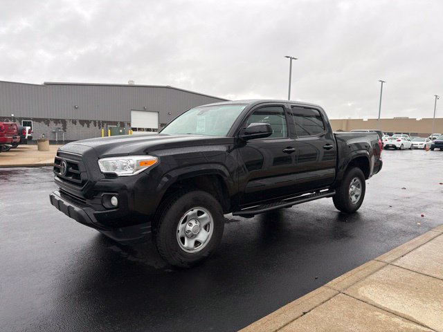 Used 2023 Toyota Tacoma SR AWD/4WD image 3