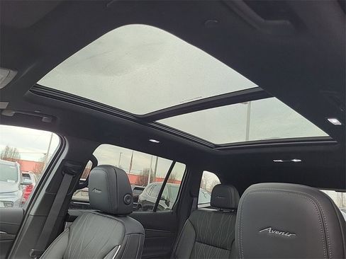 New 2026 Buick Enclave Avenir w/ Super Cruise Package image 31