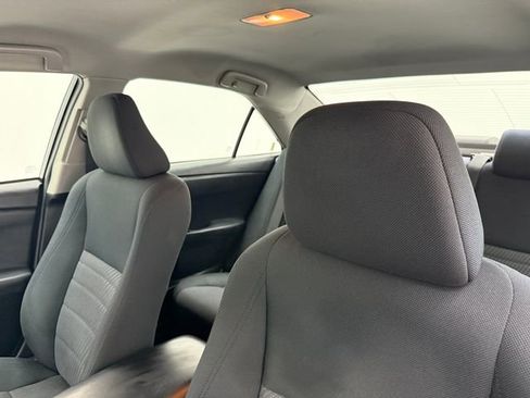 Used 2017 Toyota Camry LE FWD image 24