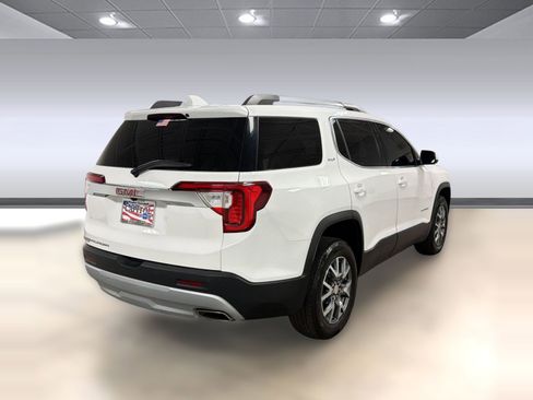 Used 2023 GMC Acadia SLT w/ Technology Package FWD image 9