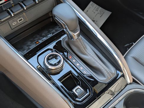 New 2026 GMC Canyon Denali AWD/4WD image 12