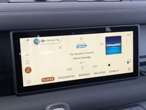 Certified 2023 Land Rover Defender 90 X-Dynamic SE image 19