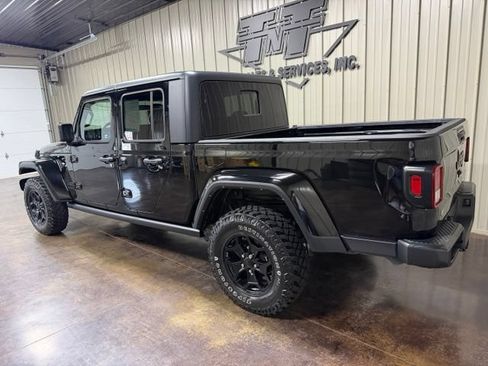 Used 2022 Jeep Gladiator Sport AWD/4WD image 5