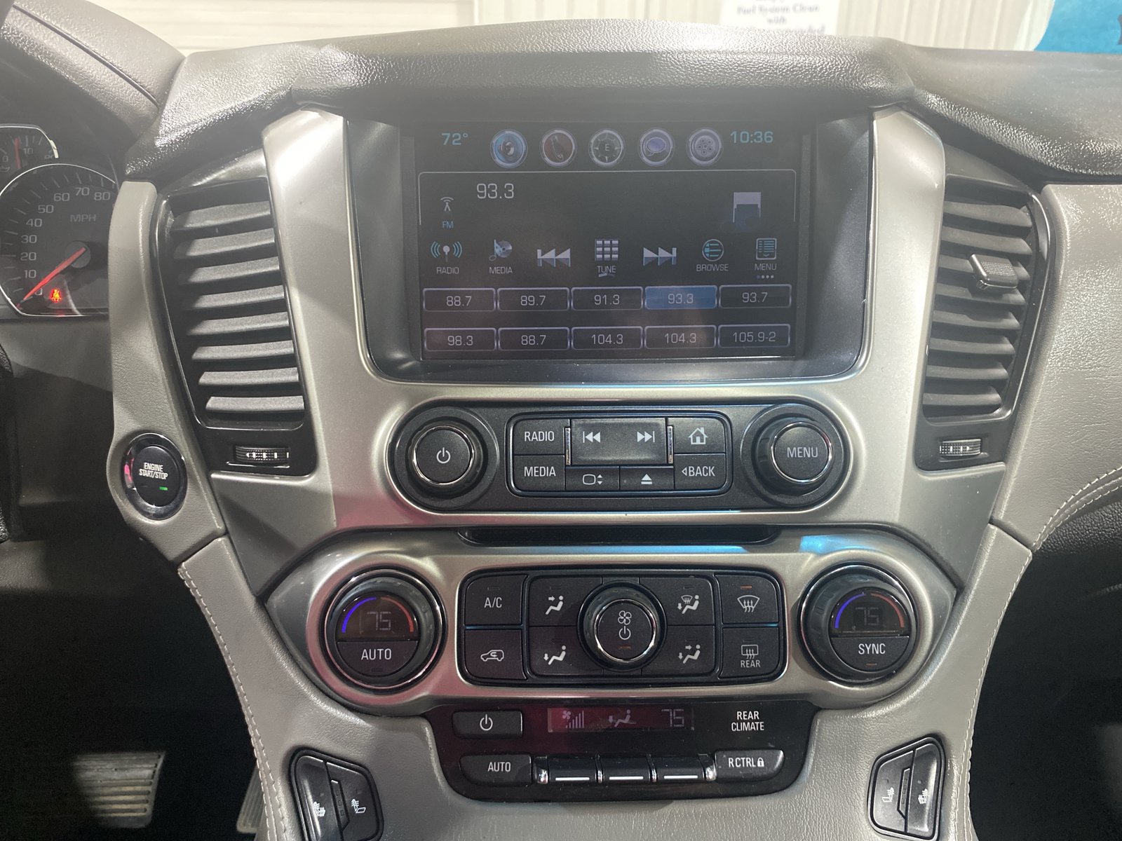 Used 2018 Chevrolet Suburban LT AWD/4WD image 25