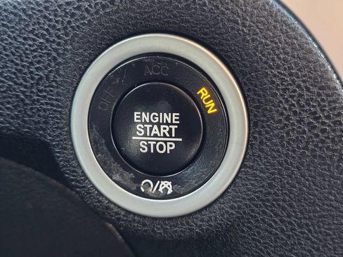 Used 2022 Chrysler 300 Touring L RWD image 23