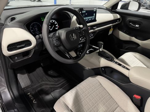 New 2026 Honda HR-V LX image 9