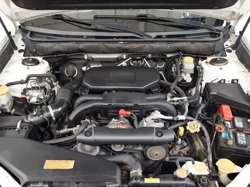 Used 2012 Subaru Legacy 2.5i w/ Alloy Wheel Pkg image 3