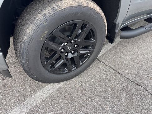 New 2026 Chevrolet Silverado 1500 Custom w/ Rally Edition image 2