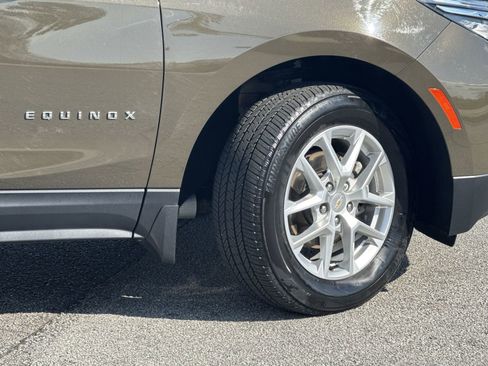Used 2024 Chevrolet Equinox LT image 12