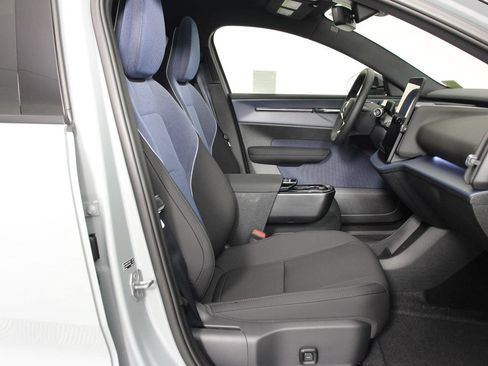 New 2026 Volvo EX30 Plus AWD/4WD image 10