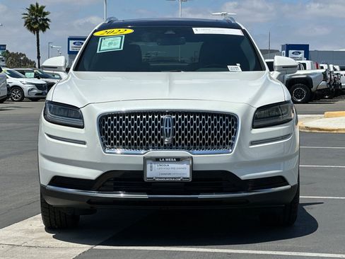 Certified 2022 Lincoln Nautilus Reserve w/ Luxury Package FWD image 8
