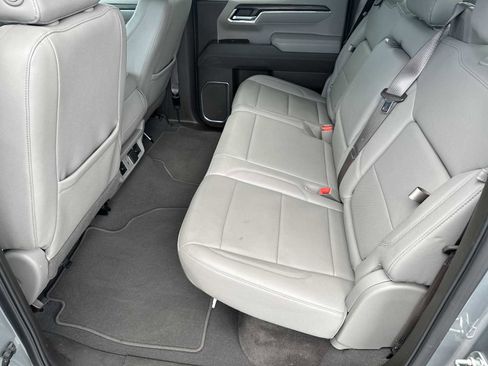 Used 2025 GMC Sierra 1500 SLT image 23