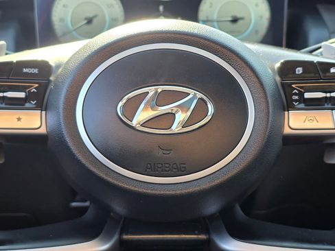 Certified 2023 Hyundai Tucson Limited AWD/4WD image 30