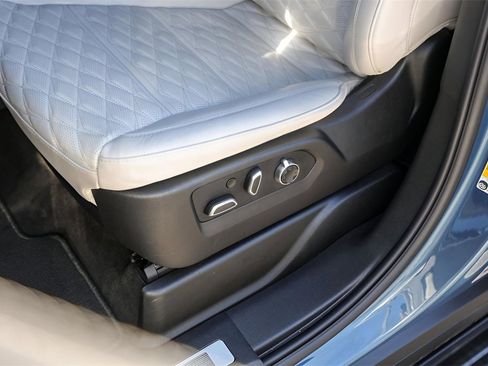 Certified 2025 Cadillac Escalade Sport Platinum w/ LPO, ONYX Package image 8