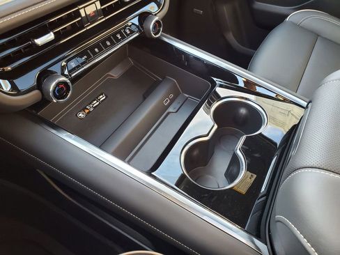 New 2026 Chevrolet Tahoe Premier w/ Sun And Tow Package image 28