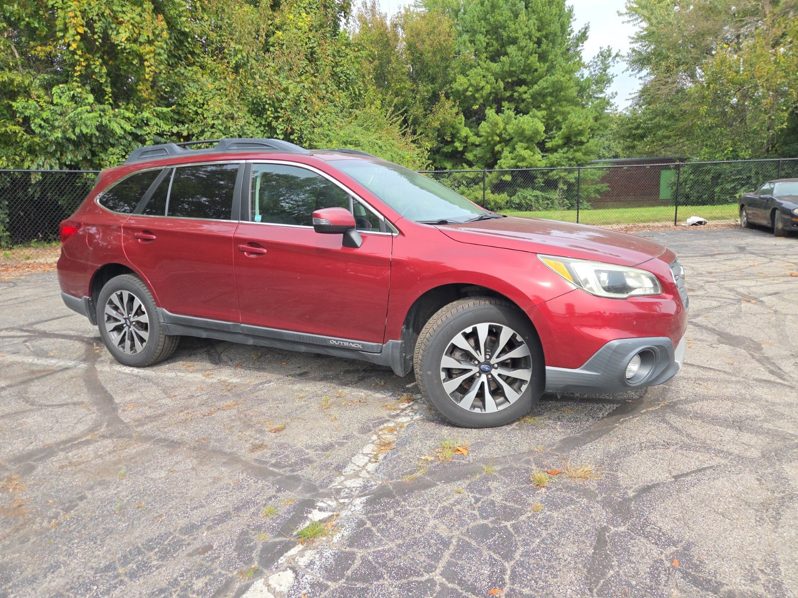Used 2015 Subaru Outback 2.5i Limited AWD/4WD image 2