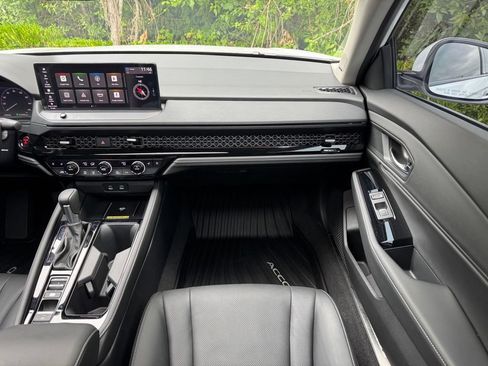 Certified 2025 Honda Accord Touring image 32