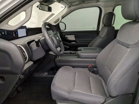 New 2025 Ford Expedition Active AWD/4WD image 21