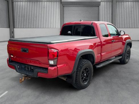 Used 2019 Toyota Tacoma SR w/ SX Package AWD/4WD image 32