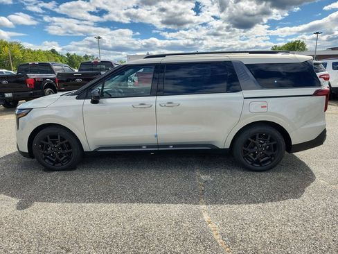 New 2026 Kia Carnival SX Prestige image 4