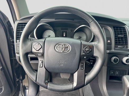 Used 2020 Toyota Sequoia TRD Pro AWD/4WD image 30