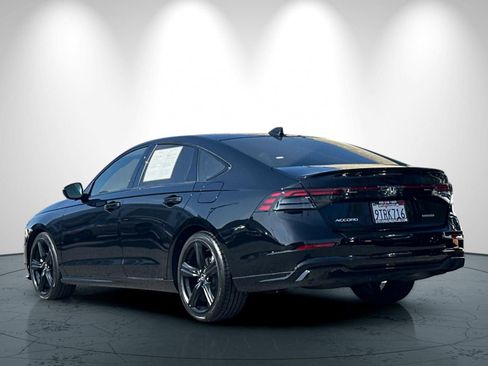 Used 2025 Honda Accord Sport image 6