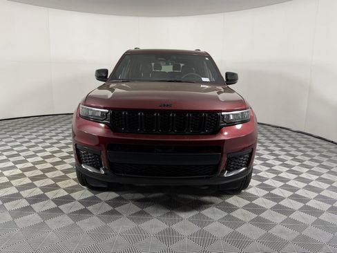 Certified 2025 Jeep Grand Cherokee L Laredo image 10