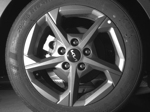 Used 2025 Kia K4 LXS image 15