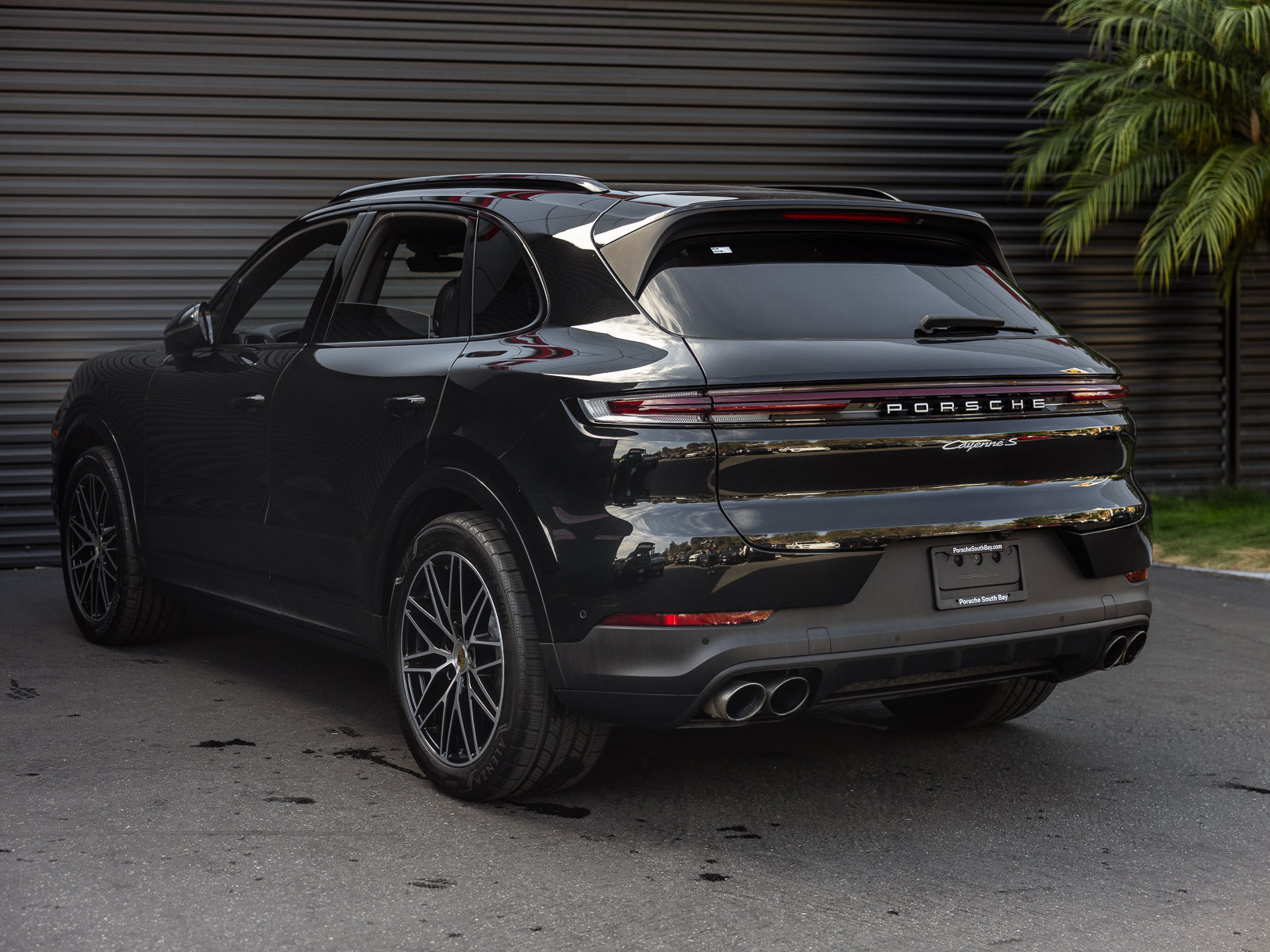 Certified 2024 Porsche Cayenne S AWD/4WD image 3
