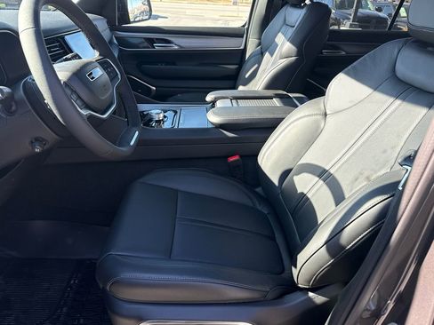 New 2026 Jeep Grand Wagoneer w/ Premium Group I image 7